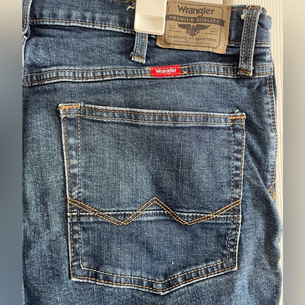 Wrangler Men’s Jean Relaxed Boot 34x32